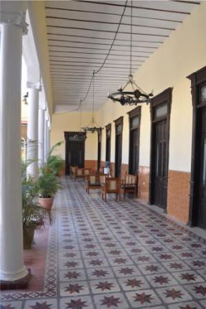 Meridano Hotel